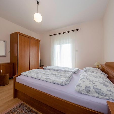 Apartments By The Sea Supetarska Draga - Donja, Rab - 11769 Quarto foto