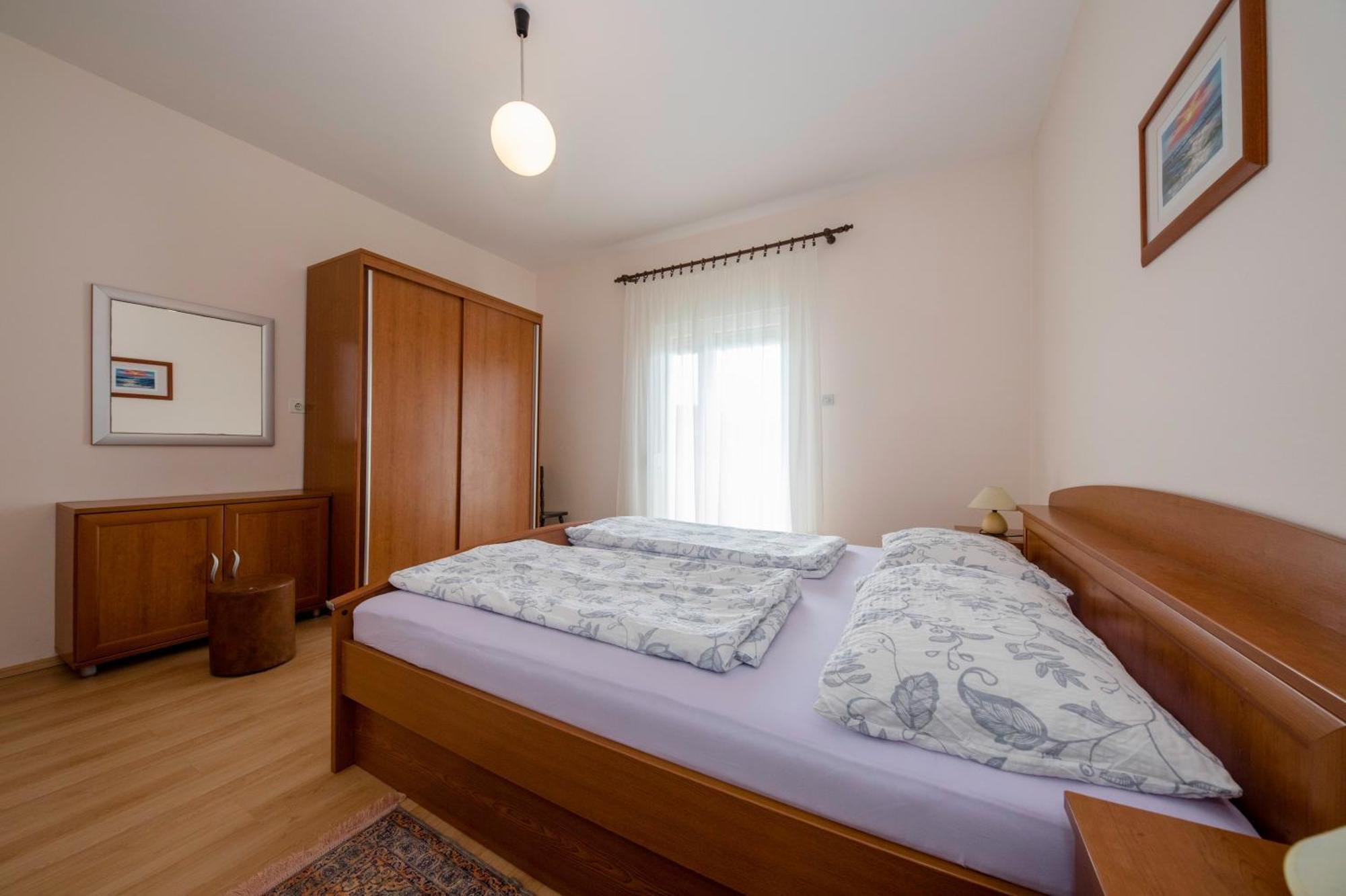 Apartments By The Sea Supetarska Draga - Donja, Rab - 11769 Quarto foto